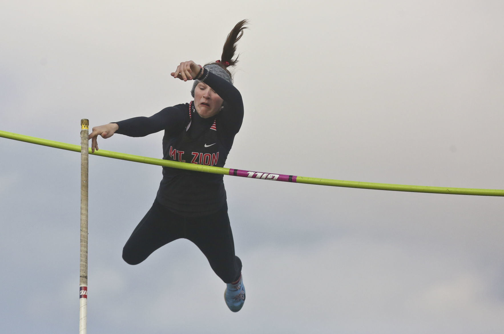 Class 2A Tolono Sectional 58 5.09.19.JPG